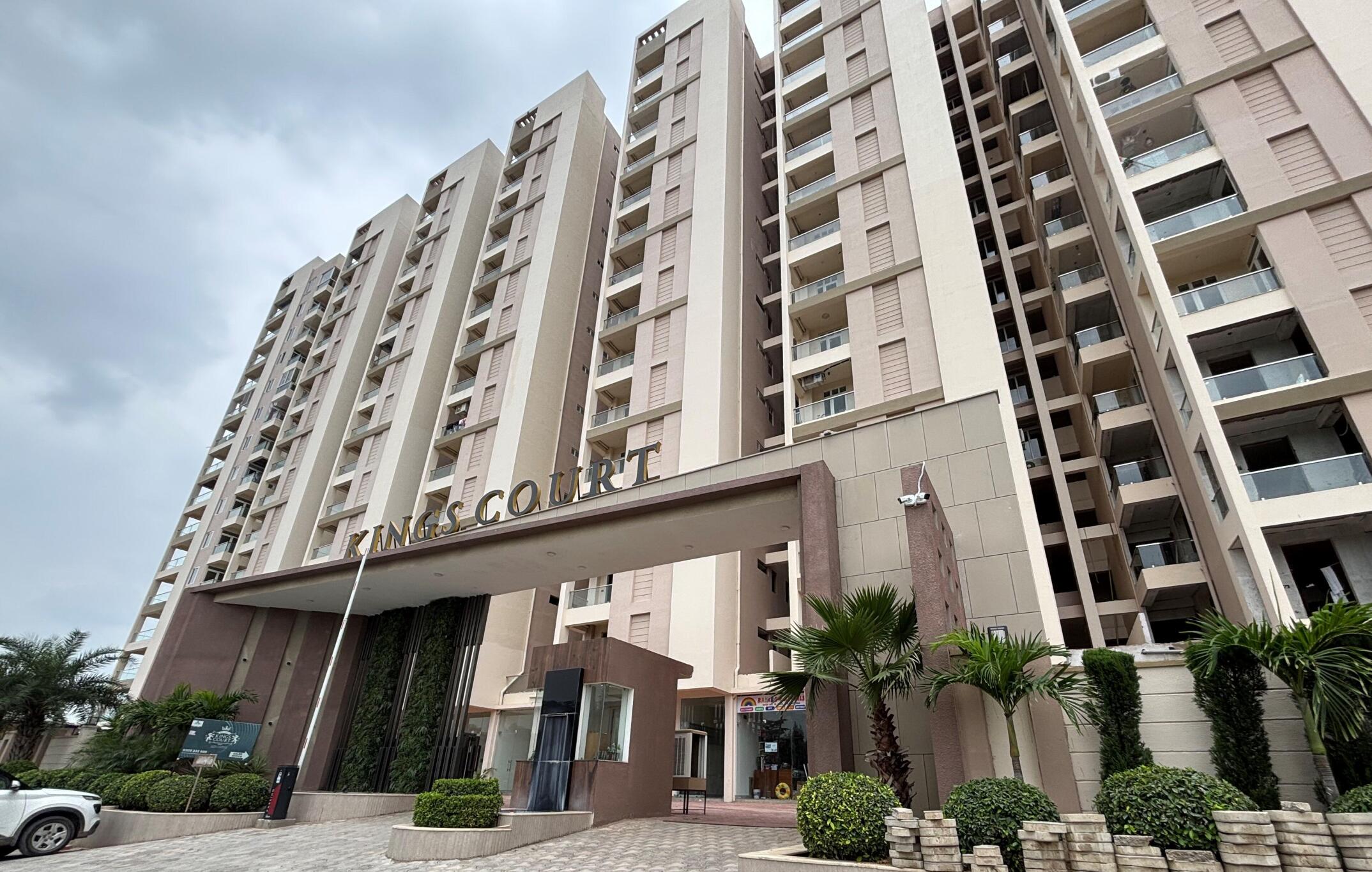 Vardhman Kings Court