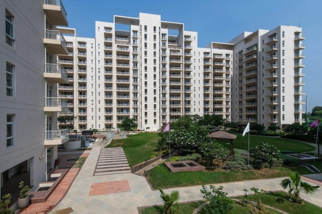 Vatika Sovereign Park
