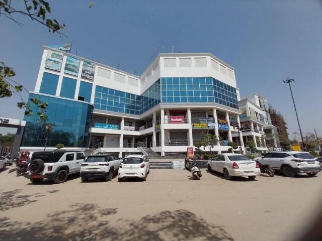 Jagdishpuram Grand Homz
