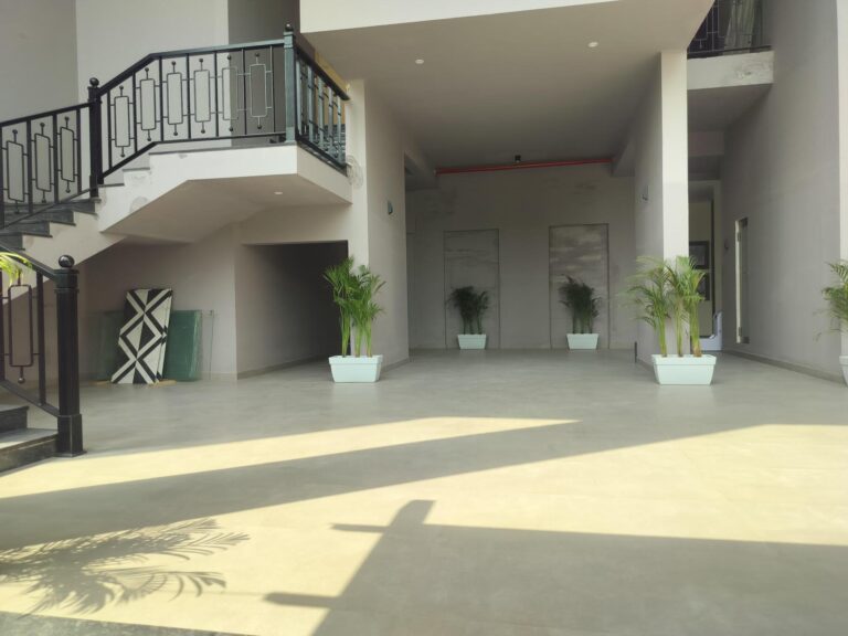 4BHK APARTMENT FOR SALE IN LUCKNOW