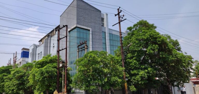 1075 Mt. Industrial building For Sell E block sector 63 Noida Uttar Pradesh